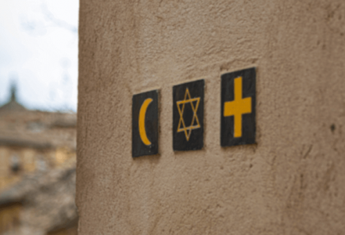 TSUE - symbole religijne w miejscu pracy