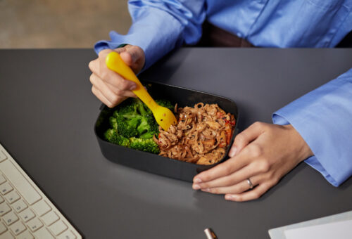 Zatrucie posiłkiem jako wypadek przy pracy